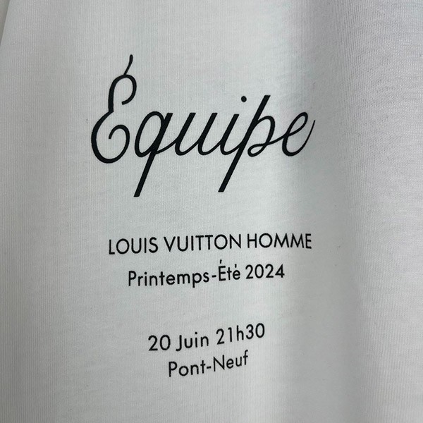 ルイヴィトン コピー プリントショートスリーブコットンTシャツ vuz58588